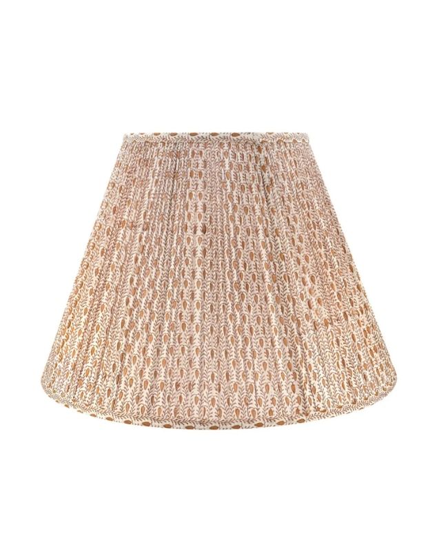 Putnam fall fabric lampshade emma roberts home living room get the look