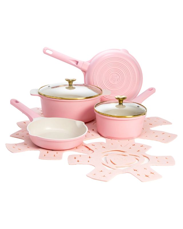 Paris hilton pink cookware set with heart shaped knobs