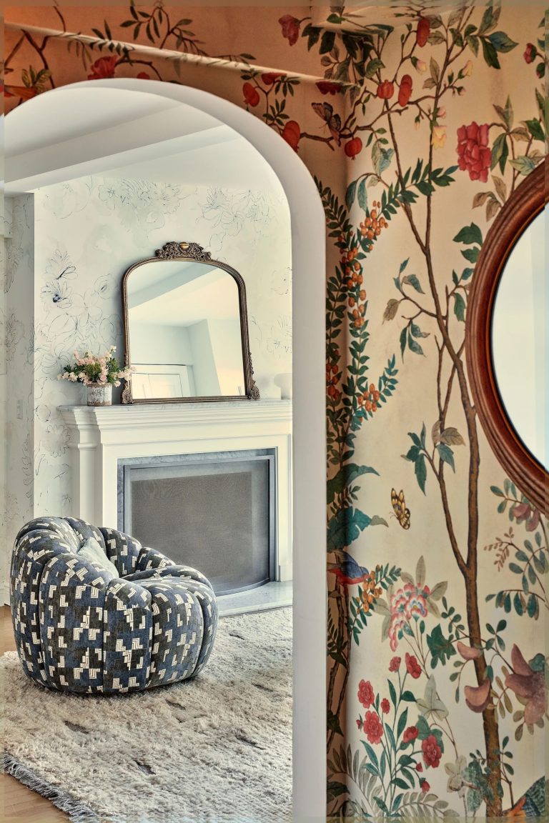 Maude apatow entryway gucci floral wallpaper nyc apartment get the look