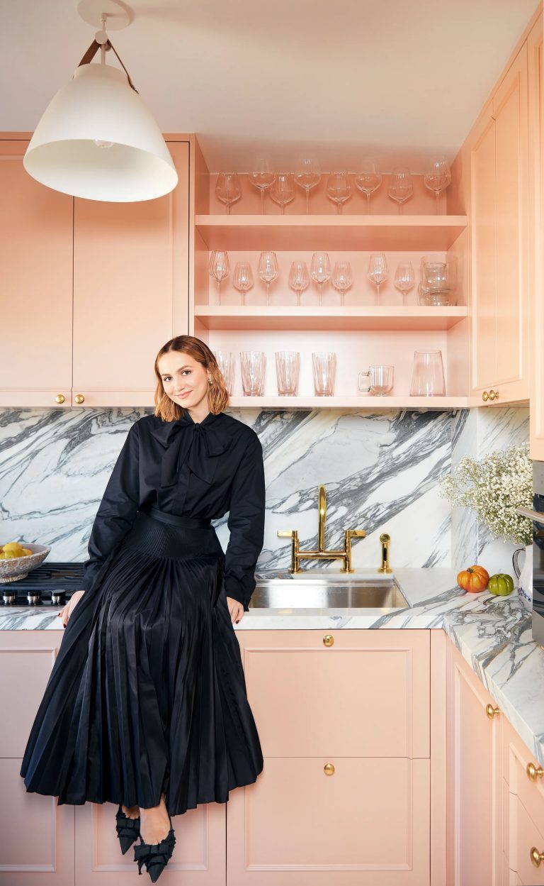 Maude apatow pink kitchen nyc apartment get the look