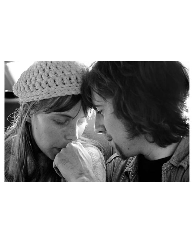 Joni mitchell and graham nash, henry diltz, 1969 emma roberts home family room recreate the look